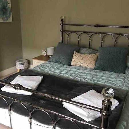 8A Tweed Cottage, Just Off The High St In Peebles Eksteriør billede