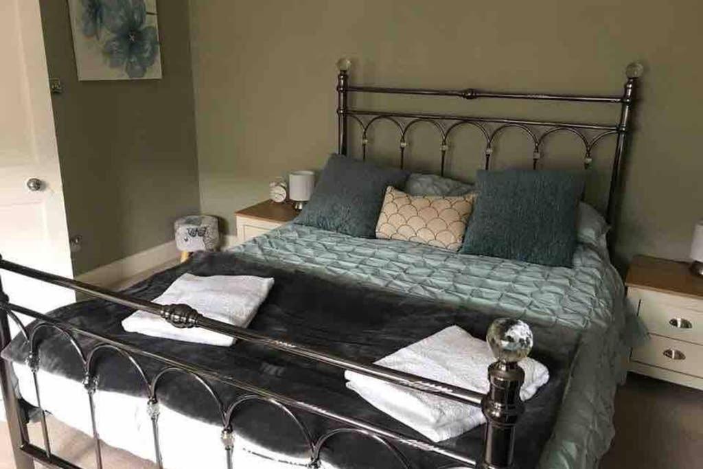 8A Tweed Cottage, Just Off The High St In Peebles Eksteriør billede