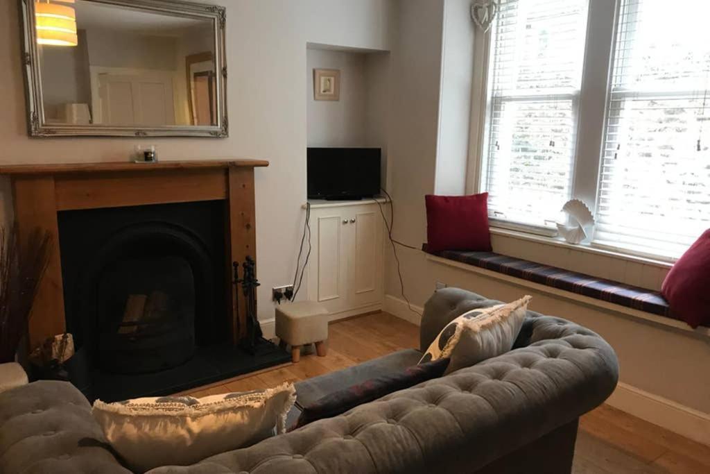 8A Tweed Cottage, Just Off The High St In Peebles Eksteriør billede