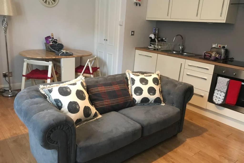 8A Tweed Cottage, Just Off The High St In Peebles Eksteriør billede